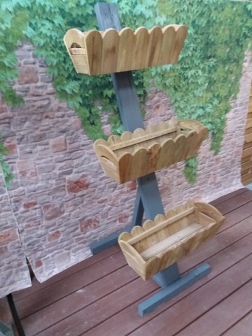 balconnière suspendue en bois